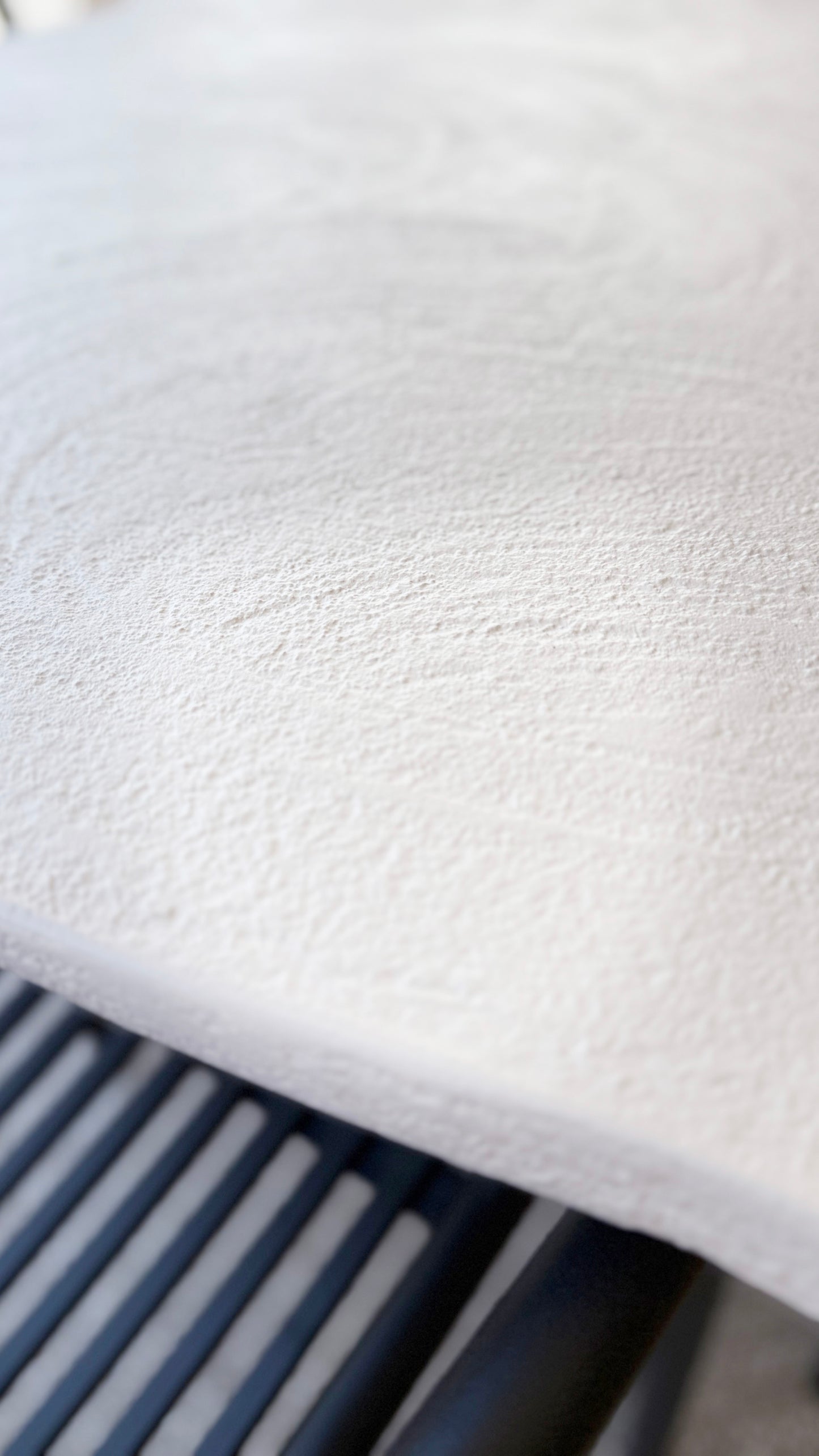 Handgefertigter Tisch