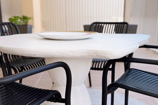 Handgefertigter Tisch